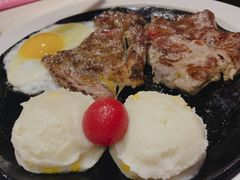 -豪客来牛排(中央花苑店)