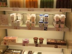 -好利来(东四店)