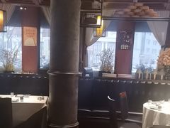 -八府香鸭·啫啫煲(华山路店)