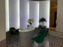 -PE SALON 