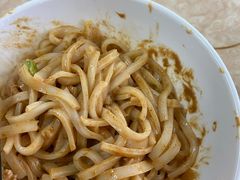 -华威达牛庄(黄埔大道西店)