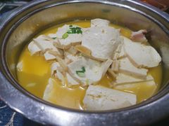 石磨豆腐炖咸肉-国生茶庄·地道农家菜团建活动