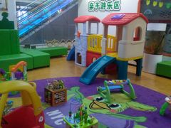 -爱威盛亲子俱乐部·纽约国际早托中心