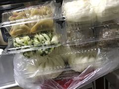 -白玉兰食品甜凤店(合生汇店)