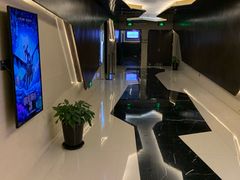 -英皇UA电影城(虹桥天地店)