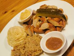 什锦香肠拼盘-宝莱纳啤酒花园餐厅PAULANER BRAUHAUS Nanjing(广州路店)