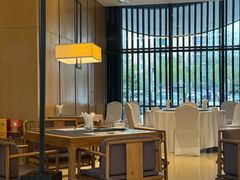 -鱼鲜饭香·招牌汽锅剁椒鱼头王