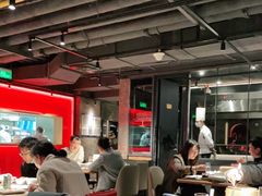 大堂-四季民福烤鸭店(西单华威约饭街店)
