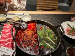 -三出山火锅(南京万象天地店)
