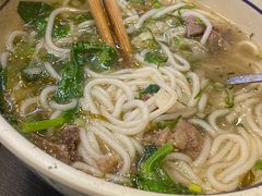 -云阿蛮云南生烫牛肉米线(奉贤路店)