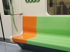 -常熟路(地铁站)