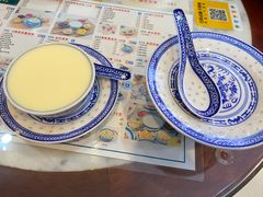 -广信牛奶甜品世家(台东店)