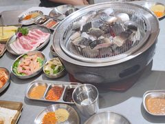 -围炉肉舍•炭烤活鳗•丹东海鲜烤肉(步行街店)