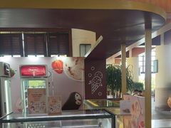 -亚龙湾喜来登·美景台大堂吧