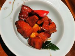 玫瑰红烧肉-意满花千醉(金茂览秀城店)