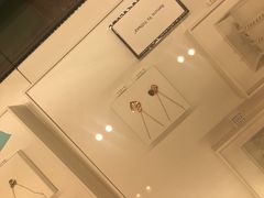 -Tiffany & Co.蒂芙尼
(杭州大厦店)