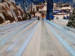 -长沙湘江冰雪世界