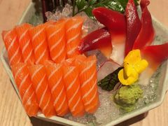 挪威三文鱼厚切-Tuna maki寿司(苏州万象天地店)