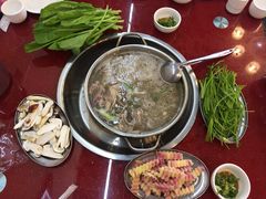 -老石黑山羊毛驴肉火锅(金凯广场店)