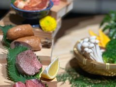 -山川小町·极番烧肉(新地假日广场店)