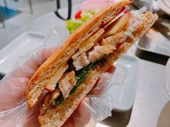 煎苹果鸡胸肉三明治-sugarman espresso素饮糖人高新咖啡工厂
