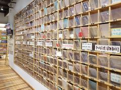 -猫的天空之城概念书店(杭州南宋御街店)