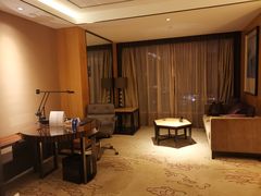 -中山利和希尔顿酒店