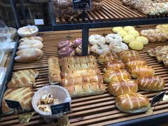 -焙丽拾光(麦凯乐直营店)