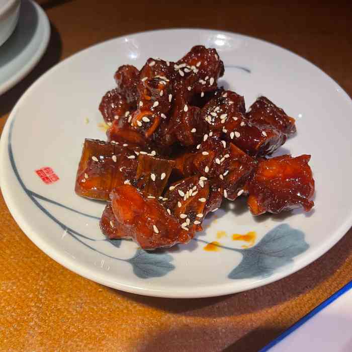 到西宁万达广场逛了一圈唯独他家店中午还在排队所以我们必须品尝品尝