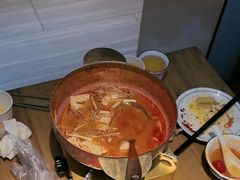 -俭寨大盘鸡·手抓肉·烧烤新疆菜(乌苏路店)