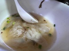 -街头顶黄记馄饨王(中山中路店)