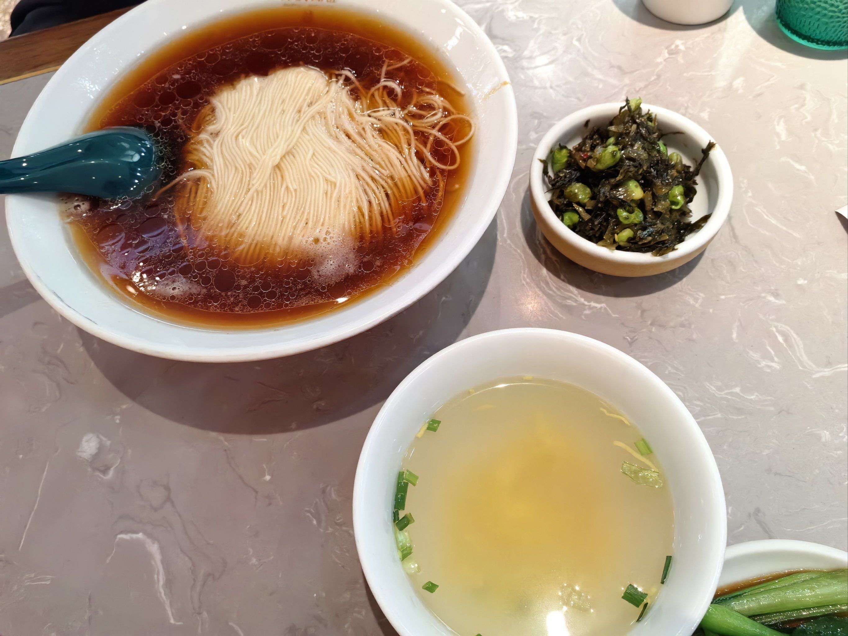 松鹤楼面馆 苏式面馆 适合江浙沪孩儿的胃