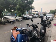 -老谭虾王蟹皇·龙虾·烧烤(蝴蝶湾店)