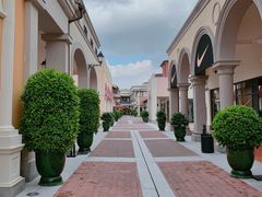 -佛罗伦萨小镇广佛名品奥特莱斯(疏港路店)