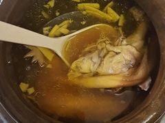 花胶鸡汤-煨阿婆营养煨汤(闵行店)