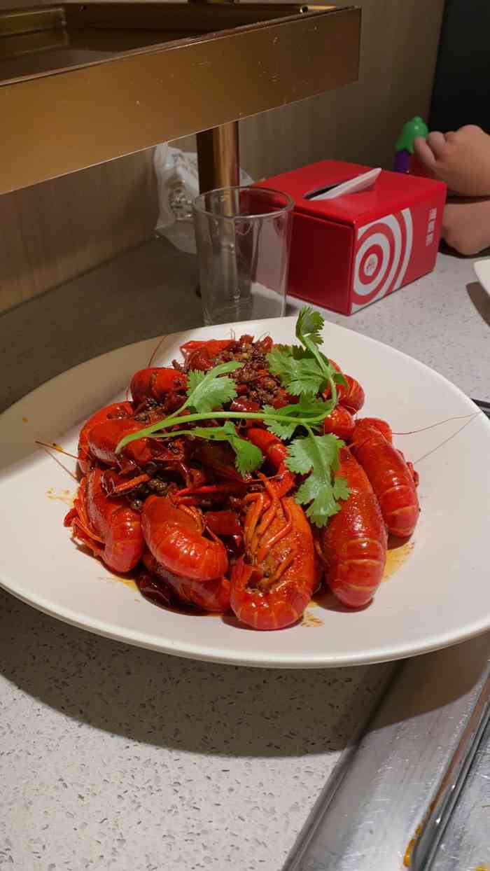 海底捞火锅(新之城店)-"出差飞机晚点饿着肚子回无锡太晚了直接拖行.