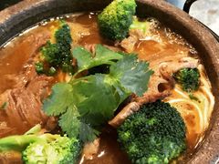 热石锅小牛排骨汤面-Moka Bros 摩卡站(嘉华店)