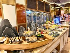 -大中华希尔顿酒店-念自助餐·嗨啤·小龙虾