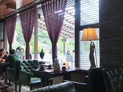 靠窗位-Local泰莲庭(虹鳟鱼店)
