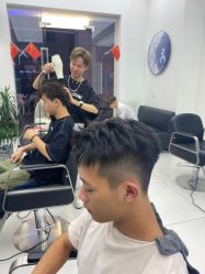 -乾健·烫染·接发SALON