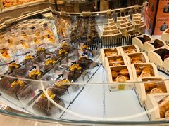 -HOT CRUSH趁热集合·现烤面包(环球港店)