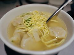 鸡汤鲜肉小馄饨-屋里厢上海菜馆