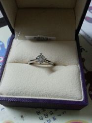 -威德钻石-克拉钻大本营(南京东路店)