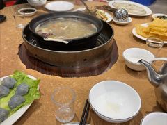 -濠轩阁特色生蚝火锅总店