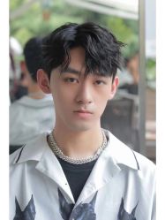-Kraemer Paris  苏豪路易士·嘉玛发廊