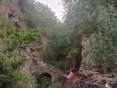 -龙潭大峡谷
