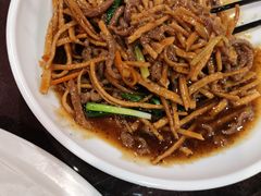 撒子牛肉丝-刘胖子家常菜·蹄花焖藕(中南店)