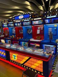 -玩童会芝麻街奇趣乐园(世博源店)