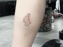 -龙之吻专业刺青·手工耳洞·纹身去色
