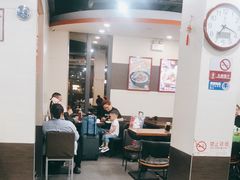 -李先生牛肉面大王(北京站售票厅餐厅)